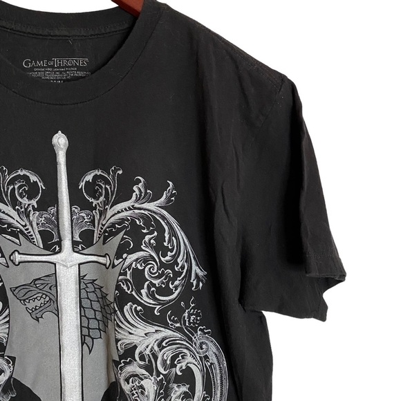HBO Game of Thrones Ned Stark Quote Dire Wolf Sword Black Gray Tee Shirt Medium - Picture 7 of 15